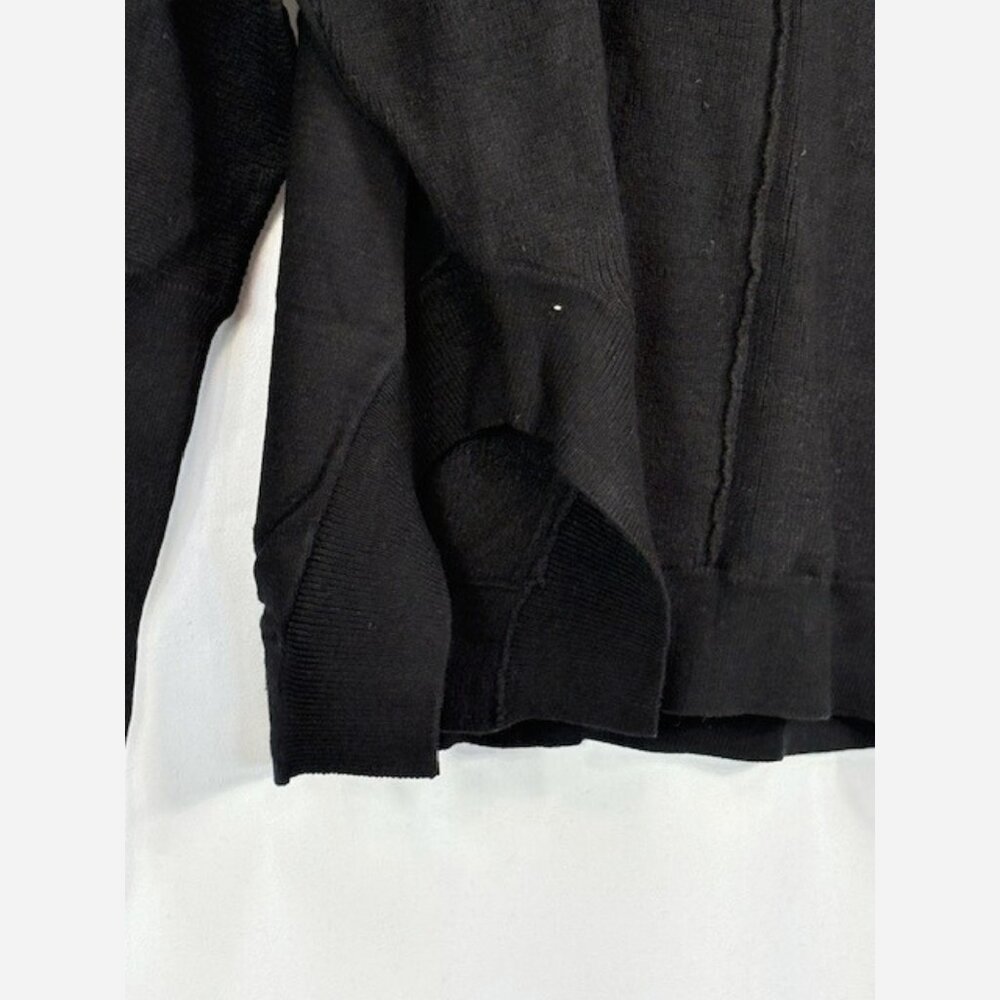 Crescent Black Turtleneck Sweater - Picture 9 of 9
